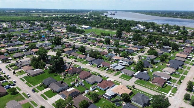 116 Southern Ct, Avondale, LA 70094 - aerial view of property's location with a large body of water and nearby suburban area
