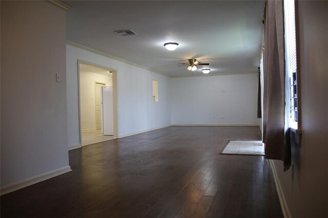 116 Southern Ct, Avondale, LA 70094 - unfurnished room with crown molding, a ceiling fan, wood-type flooring, and baseboards