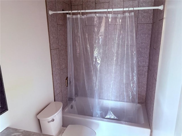 913 N Robertson St, New Orleans, LA 70116 - full bath featuring toilet and shower / bath combo