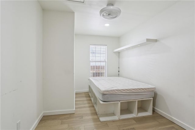 1401 Claiborne Dr, Jefferson, LA 70121 - bedroom with light wood-style flooring and baseboards