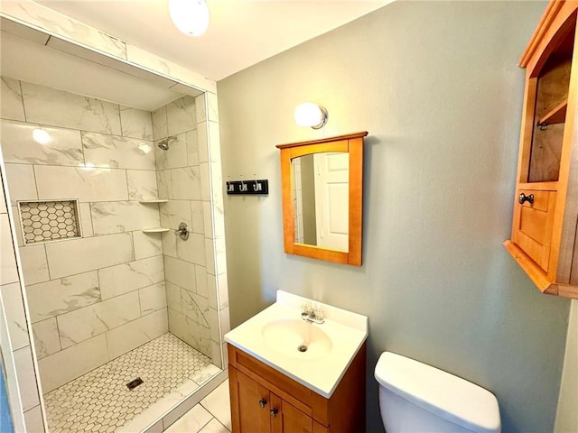 1523 W Dr, Westwego, LA 70094 - full bathroom with a shower stall, toilet, and vanity
