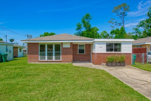 3233 Duncan St, Slidell, LA 70458 - view of front of home with brick siding