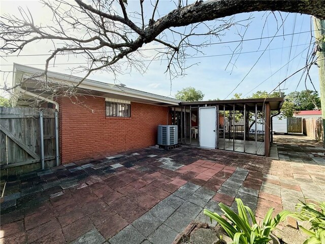 1912 Holiday Dr, New Orleans, LA 70114 - photo 17