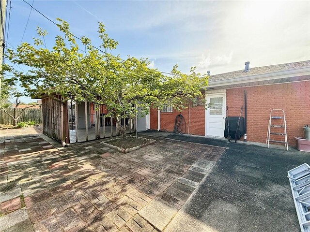 1912 Holiday Dr, New Orleans, LA 70114 - photo 18