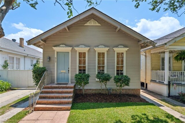 317 Henry Clay Ave, New Orleans, LA 70118 - view of shotgun-style home