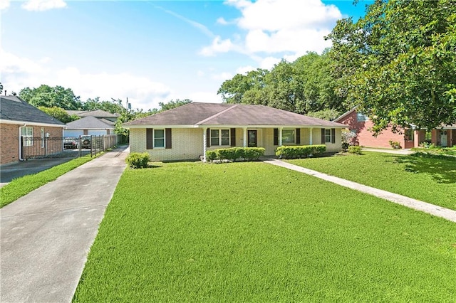 5927 Brighton Pl, New Orleans, LA 70131 - ranch-style home with driveway and brick siding