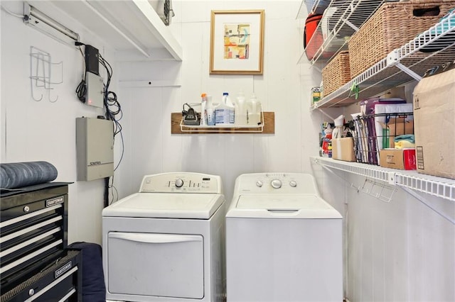 919 Robert St, New Orleans, LA 70115 - washroom featuring washer and dryer