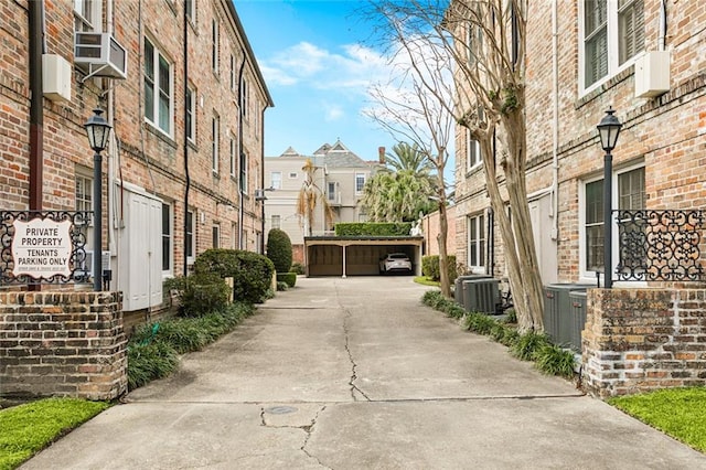 5402 St Charles Ave, New Orleans, LA 70115 - view of road with street lights
