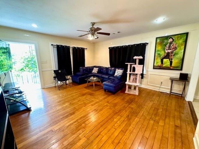 1742 4th St, Slidell, LA 70458 - living area featuring a ceiling fan, wood-type flooring, recessed lighting, and baseboards