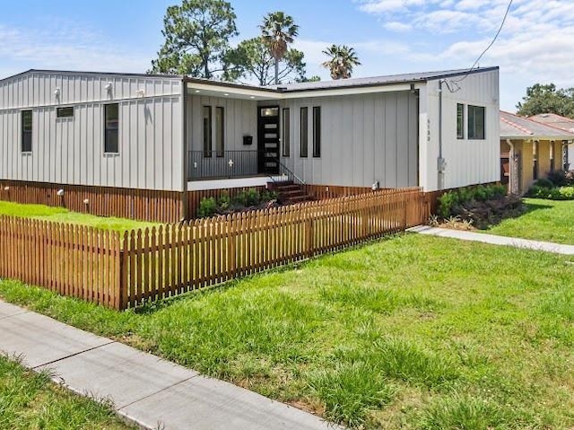 6100 Duplessis St, New Orleans, LA 70122 - view of front facade