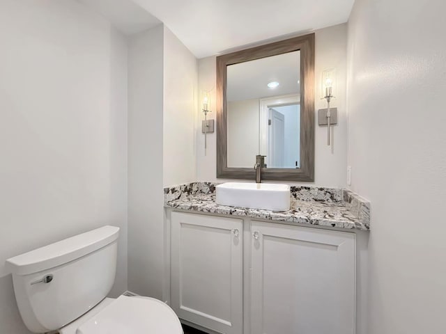 9125 5th St, River Ridge, LA 70123 - half bathroom featuring toilet and vanity