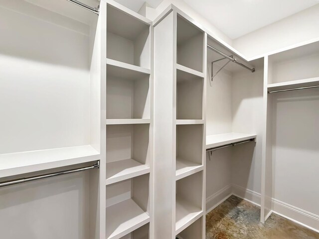 9125 5th St, River Ridge, LA 70123 - view of walk in closet