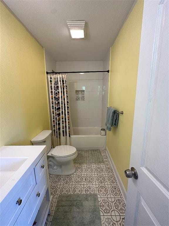 921 Andry St, New Orleans, LA 70117 - full bath with vanity, toilet, tile patterned flooring, shower / tub combo with curtain, and baseboards