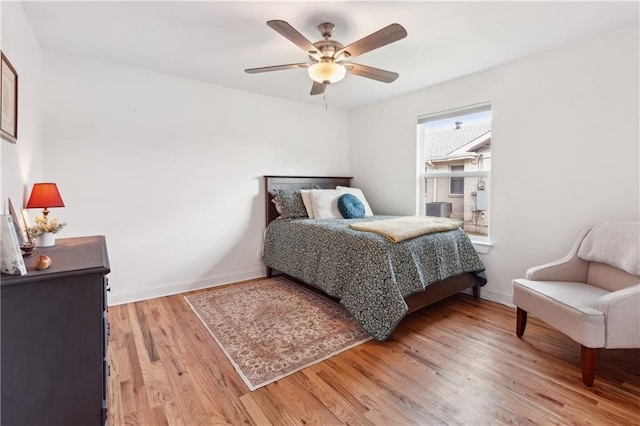 1101 Fairway Dr, Kenner, LA 70062 - bedroom featuring light wood-style flooring, baseboards, and a ceiling fan