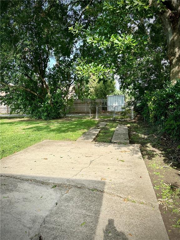 2228 Kentucky Ave, Kenner, LA 70062 - view of yard