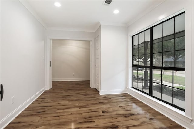 25 Woodvine Ct, Covington, LA 70433 - unfurnished room featuring ornamental molding, wood finished floors, baseboards, and recessed lighting