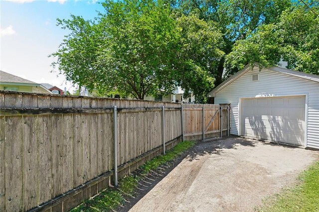 6951 Memphis St, New Orleans, LA 70124 - view of detached garage