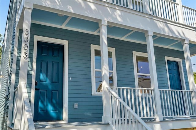 330103 S Saratoga St, New Orleans, LA 70115 - property entrance with covered porch