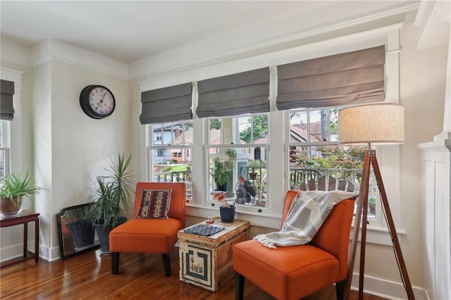 4462 Lafaye St, New Orleans, LA 70122 - sitting room featuring wood finished floors and baseboards