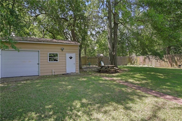 101 Sugar Mill Dr, Slidell, LA 70458 - view of yard with an outdoor structure