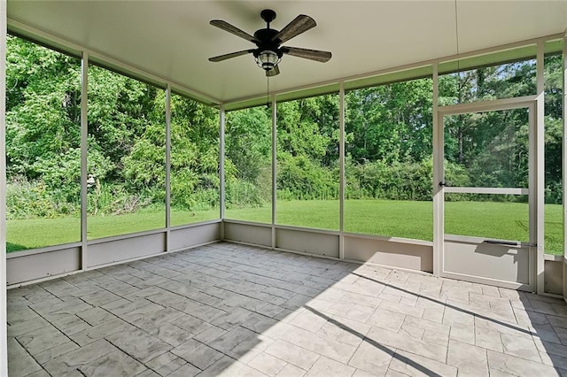 117 Coushatta Cir, Madisonville, LA 70447 - unfurnished sunroom with a ceiling fan