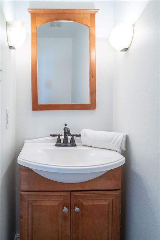 408 22 Nd St Unit 408, New Orleans, LA 70124 - bathroom featuring vanity