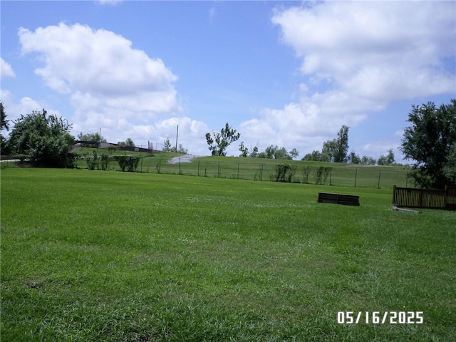 6315 Alhambra St, New Orleans, LA 70117 - view of yard featuring a rural view