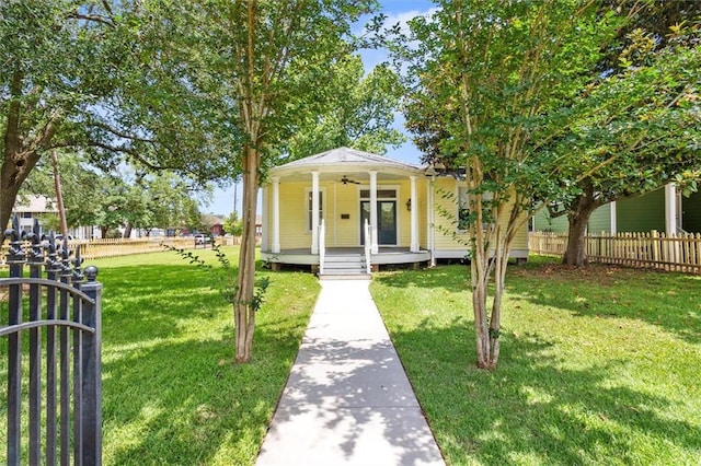 312 N Oak St, Hammond, LA 70401 - view of front facade featuring a porch and ceiling fan