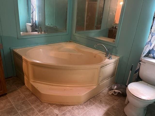 36241CENTRALAVENUE Central Ave, Pearl River, LA 70452 - full bathroom featuring toilet and a bath