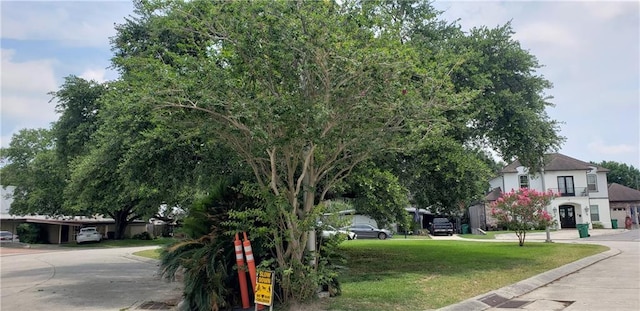 4 Laux Manor Dr, Metairie, LA 70003