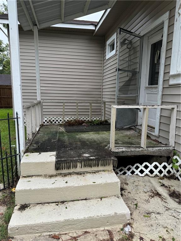 222 Tiger Ave, Independence, LA 70443 - view of deck