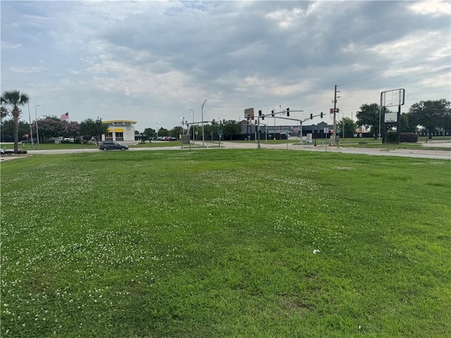 8356 W Judge Perez Dr, Chalmette, LA 70043