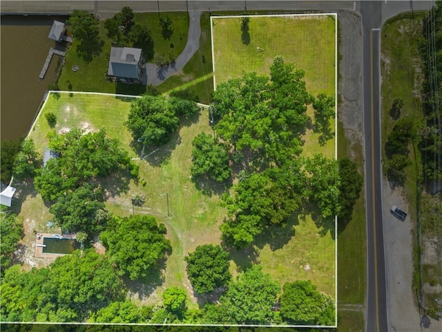 124 Bayview St, Pass Christian, MS 39571