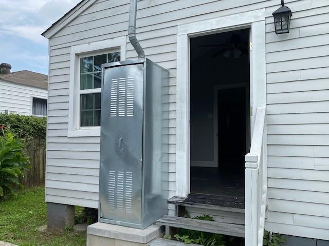 7 Labarre Pl, Jefferson, LA 70121 - view of property entrance