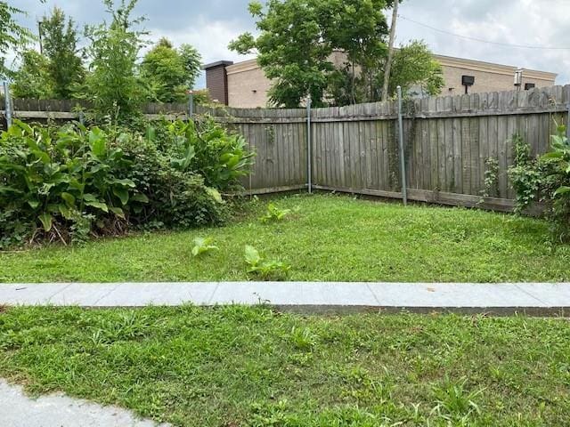 7 Labarre Pl, Jefferson, LA 70121 - view of yard