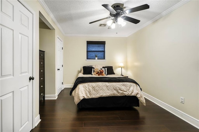 4633 Glendale St, Metairie, LA 70006 - bedroom with a textured ceiling, baseboards, dark wood-style flooring, crown molding, and ceiling fan