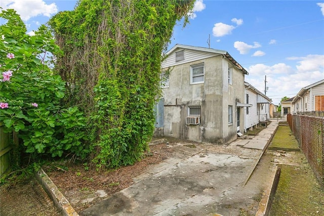 925 N Prieur St, New Orleans, LA 70116 - view of property exterior with cooling unit