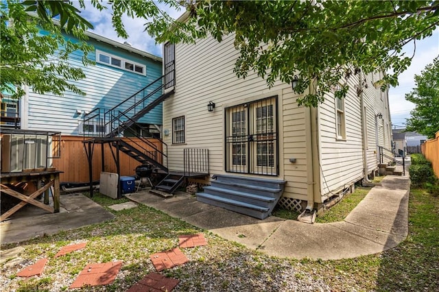 2134 Harmony St, New Orleans, LA 70115 - view of rear view of property