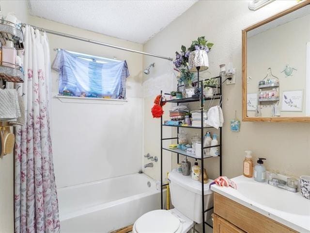 340103 Frenchmen St, New Orleans, LA 70122 - full bath featuring toilet, vanity, and shower / bath combo
