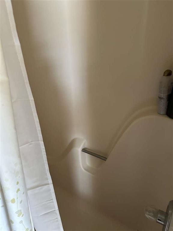 108 Riverbirch Dr, Lafayette, LA 70508 - bathroom view of curtained shower