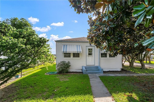 501 Gaudet Dr, Marrero, LA 70072 - bungalow-style home featuring a front yard and entry steps