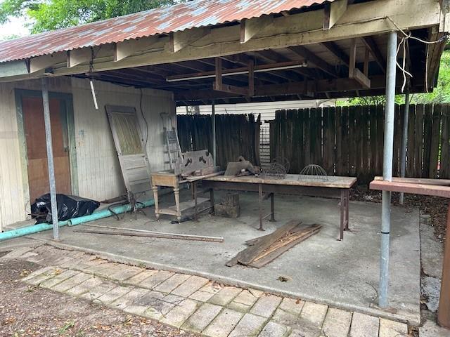 523 Beverly Garden Dr, Metairie, LA 70001 - view of patio / terrace