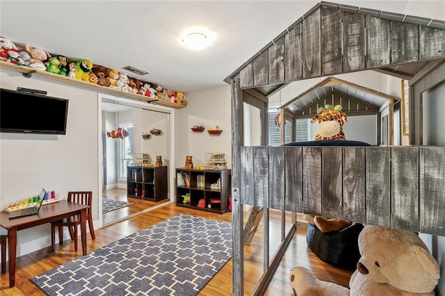 4321 San Remo Rd, New Orleans, LA 70129 - entrance foyer featuring hardwood / wood-style floors and baseboards
