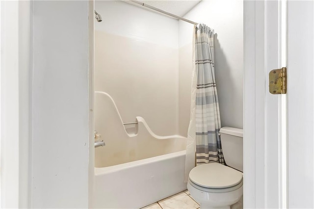206 Chubasco Ln, Slidell, LA 70458 - full bath featuring toilet, shower / bath combination with curtain, and tile patterned flooring