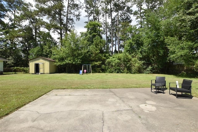 206 Loop Dr, Slidell, LA 70458 - view of patio with view of wooded area