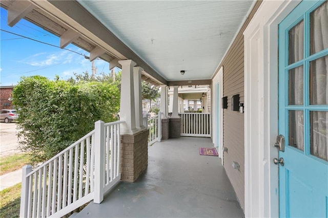 182527 Cambronne St, New Orleans, LA 70118 - view of patio