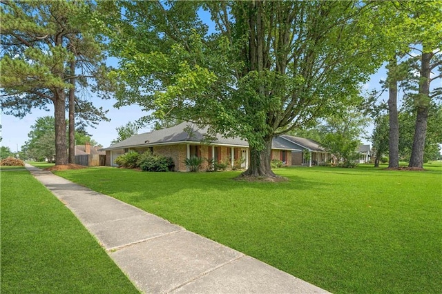 6242 Antioch Blvd, Baton Rouge, LA 70817 - ranch-style home featuring a front lawn