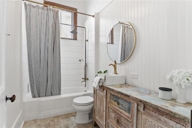 2728 Bell St, New Orleans, LA 70119 - bathroom featuring vanity, shower / bath combination with curtain, and toilet