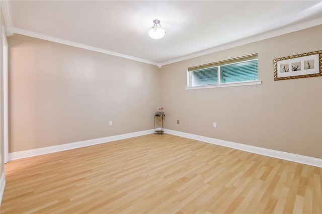 4608 Loveland St, Metairie, LA 70006 - unfurnished room with light wood-style flooring, ornamental molding, and baseboards