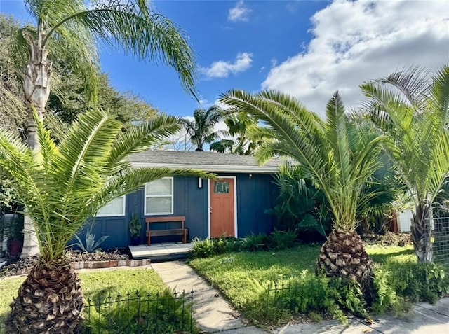 2405 Mariette Dr, Chalmette, LA 70043 - view of front of house